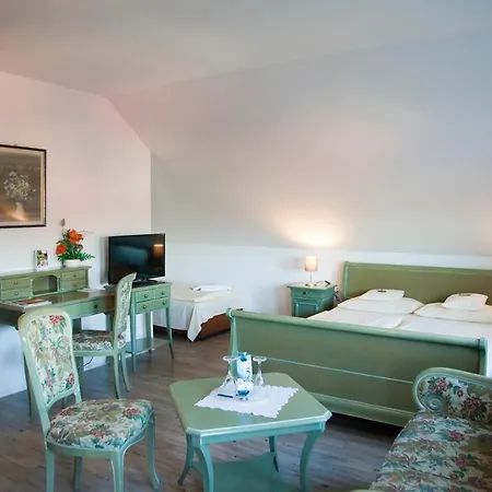 Hotel Flair Reuner 3*