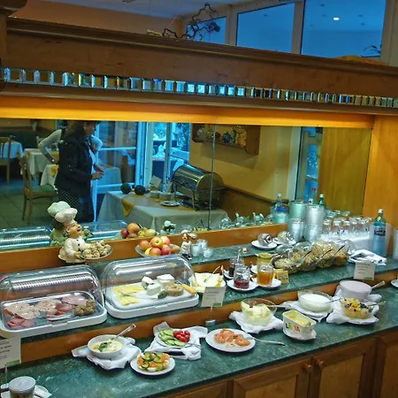 Hotel Flair Reuner 3*