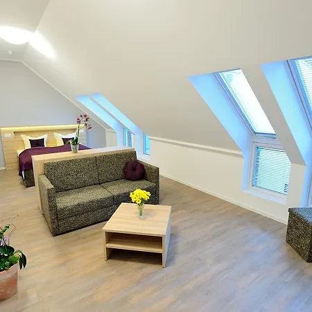 Hotel Flair Reuner 3*