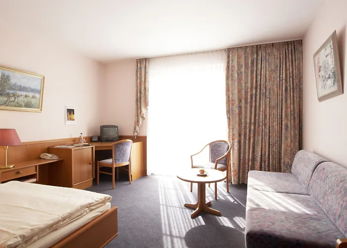 Hotell Flair Reuner 3*