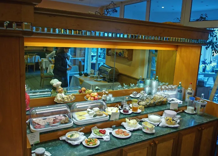 Hotell Flair Reuner 3*