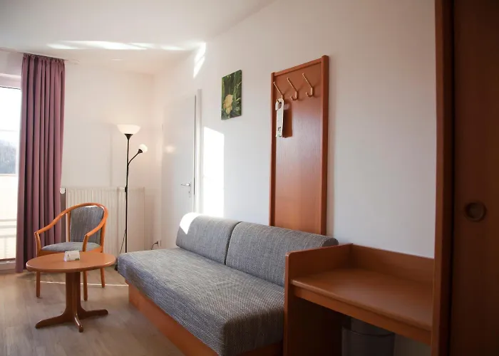 Hotell Flair Reuner 3*